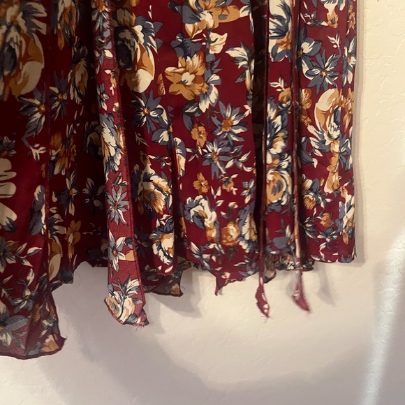 Floral V-Neck Dress - Red and Blue - Picture 3 of 3